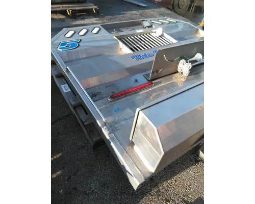 INTERNATIONAL LONESTAR HEADACHE RACK