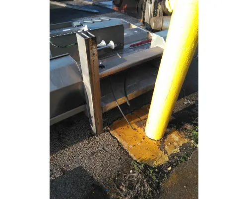 INTERNATIONAL LONESTAR HEADACHE RACK