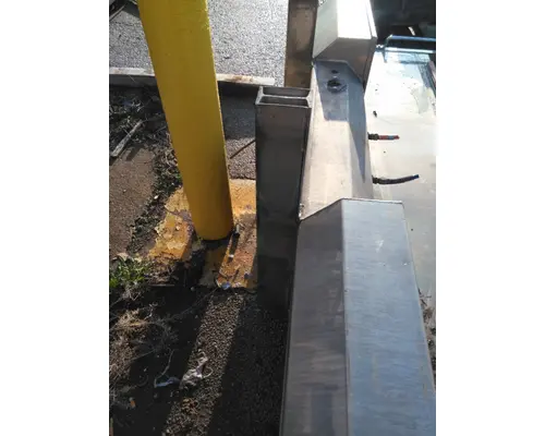 INTERNATIONAL LONESTAR HEADACHE RACK