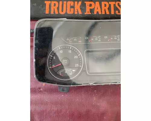 INTERNATIONAL LONESTAR Instrument Cluster