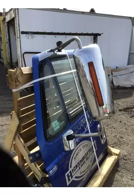 INTERNATIONAL LONESTAR MIRROR ASSEMBLY CAB/DOOR