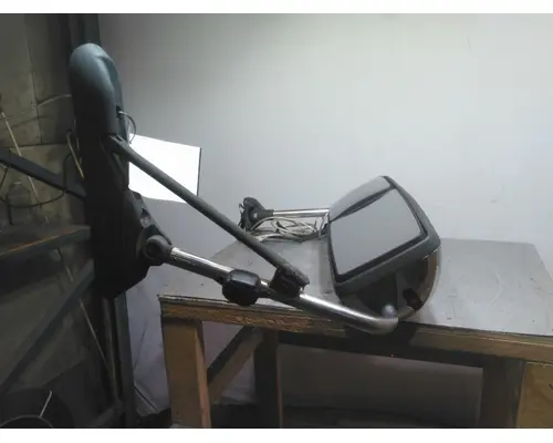 INTERNATIONAL LONESTAR MIRROR ASSEMBLY CABDOOR