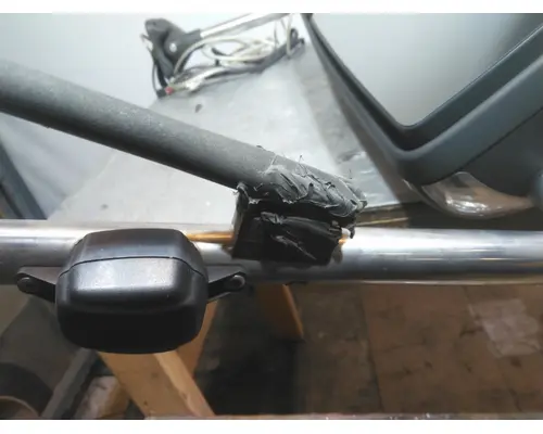 INTERNATIONAL LONESTAR MIRROR ASSEMBLY CABDOOR