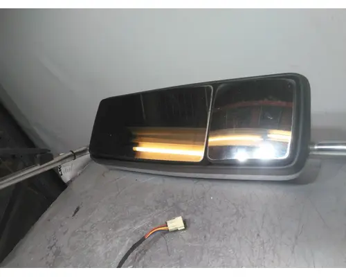 INTERNATIONAL LONESTAR MIRROR ASSEMBLY CABDOOR