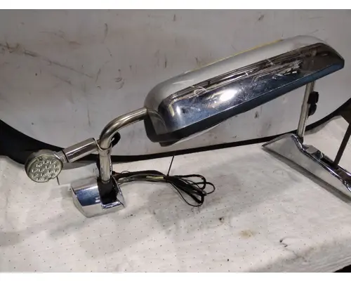 INTERNATIONAL LONESTAR MIRROR ASSEMBLY CABDOOR