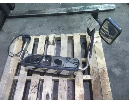INTERNATIONAL LONESTAR MIRROR ASSEMBLY CABDOOR