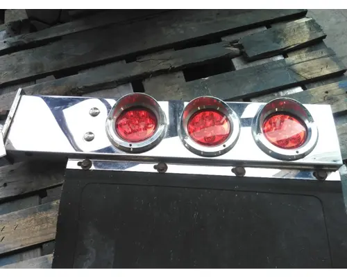 INTERNATIONAL LONESTAR MUD FLAP HANGER