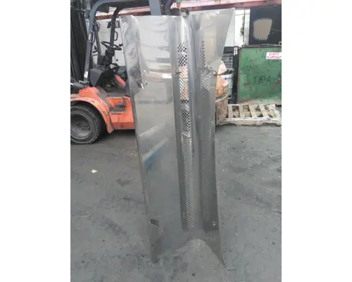 INTERNATIONAL LONESTAR MUFFLER SHIELD