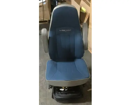 INTERNATIONAL LONESTAR SEAT, FRONT