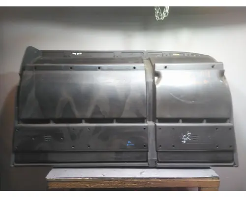 INTERNATIONAL LONESTAR SLEEPER CLOSET