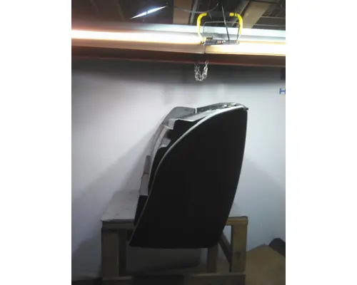 INTERNATIONAL LONESTAR SLEEPER CLOSET