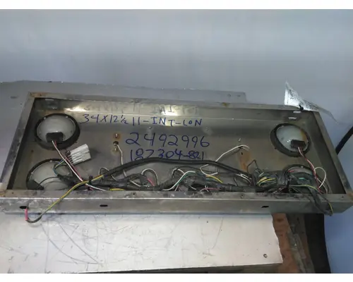 INTERNATIONAL LONESTAR STOP TURN TAIL LAMP