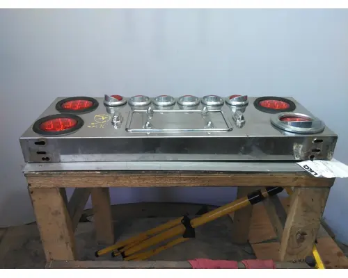 INTERNATIONAL LONESTAR STOP TURN TAIL LAMP