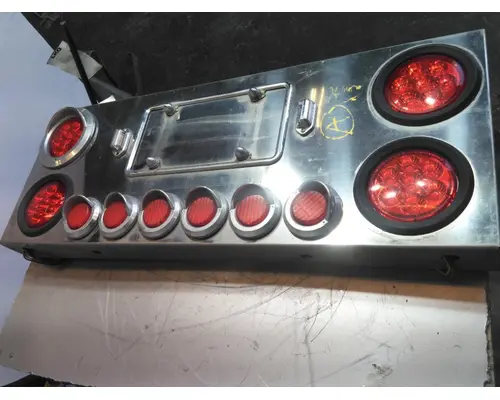 INTERNATIONAL LONESTAR STOP TURN TAIL LAMP