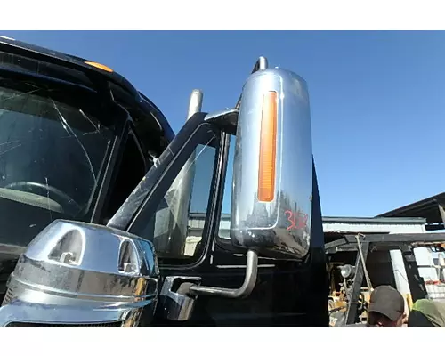 INTERNATIONAL LONESTAR Side View Mirror