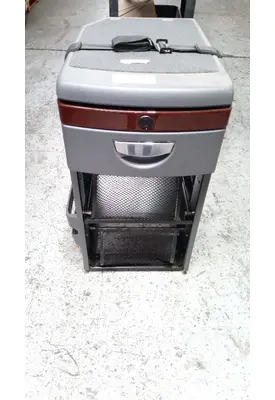 INTERNATIONAL LONESTAR Sleeper Cabinets