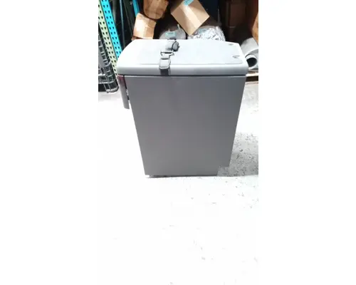 INTERNATIONAL LONESTAR Sleeper Cabinets