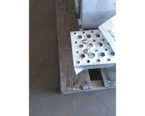 INTERNATIONAL LONESTAR TOOL BOX