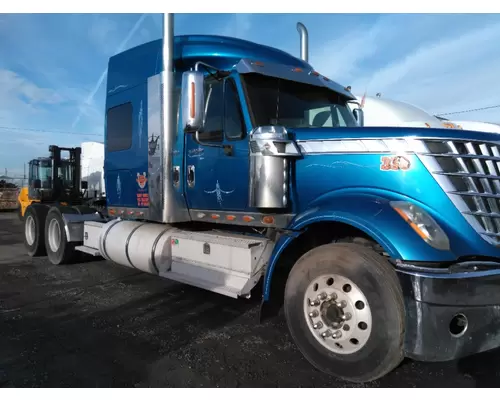 INTERNATIONAL LONESTAR WHOLE TRUCK FOR RESALE