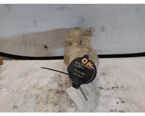 INTERNATIONAL LONESTAR WINDSHIELD WASHER RESERVOIR