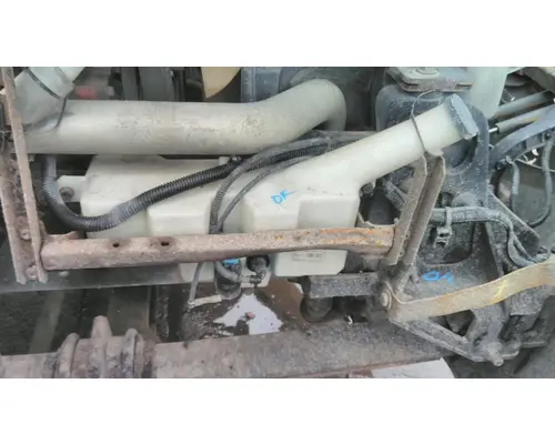 INTERNATIONAL LONESTAR WINDSHIELD WASHER RESERVOIR