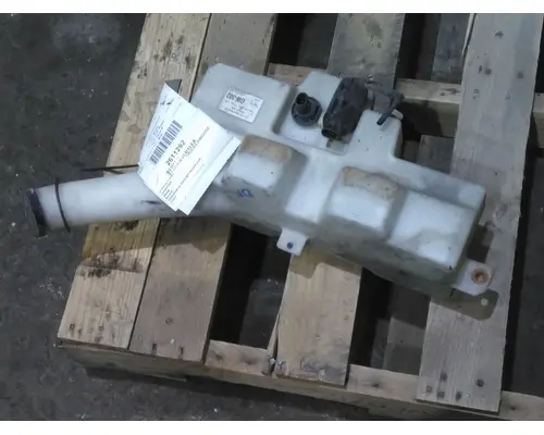 INTERNATIONAL LONESTAR WINDSHIELD WASHER RESERVOIR
