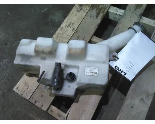 INTERNATIONAL LONESTAR WINDSHIELD WASHER RESERVOIR