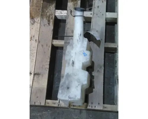 INTERNATIONAL LONESTAR WINDSHIELD WASHER RESERVOIR