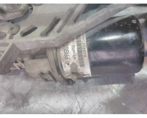 INTERNATIONAL LONESTAR WINDSHIELD WIPER ASSEMBLY