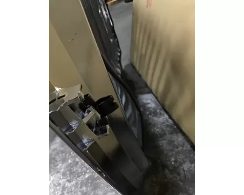 INTERNATIONAL LT 2017-2024 GRILLE