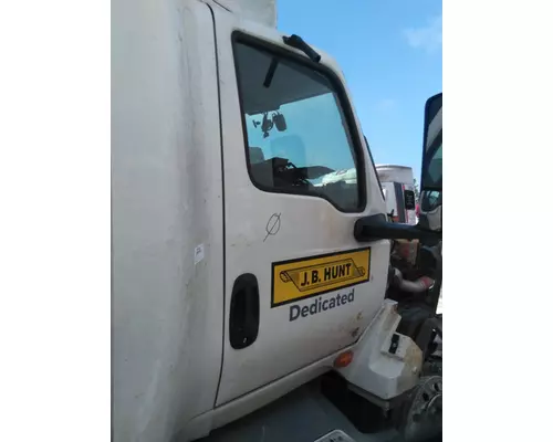 INTERNATIONAL LT 2017-2025 DOOR ASSEMBLY, FRONT