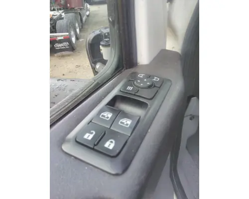 INTERNATIONAL LT 2017-2025 DOOR ASSEMBLY, FRONT