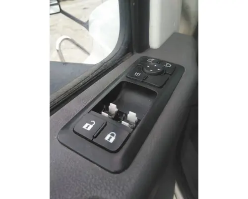 INTERNATIONAL LT 2017-2025 DOOR ASSEMBLY, FRONT