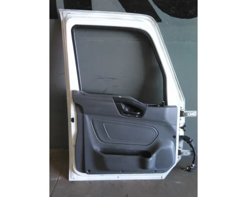 INTERNATIONAL LT 2017-2025 DOOR ASSEMBLY, FRONT