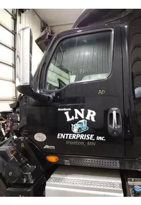INTERNATIONAL LT 2017-2025 DOOR ASSEMBLY, FRONT