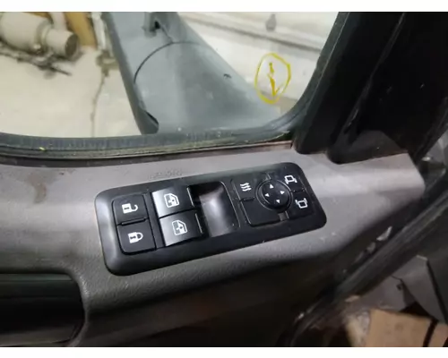 INTERNATIONAL LT 2017-2025 DOOR ASSEMBLY, FRONT