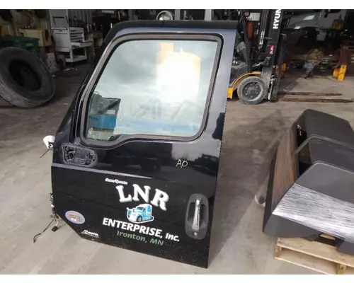 INTERNATIONAL LT 2017-2025 DOOR ASSEMBLY, FRONT