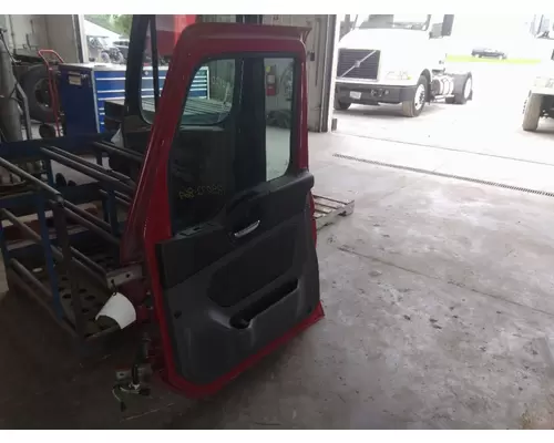 INTERNATIONAL LT 2017-2025 DOOR ASSEMBLY, FRONT