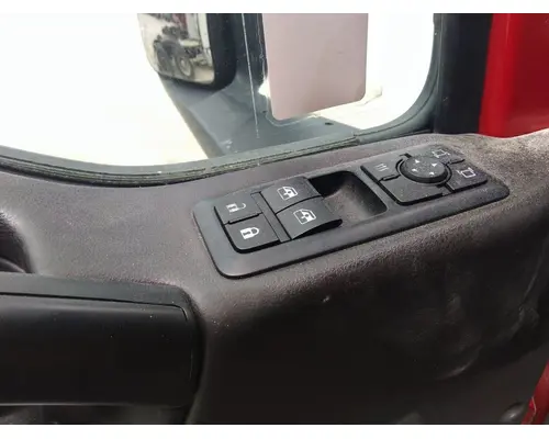 INTERNATIONAL LT 2017-2025 DOOR ASSEMBLY, FRONT