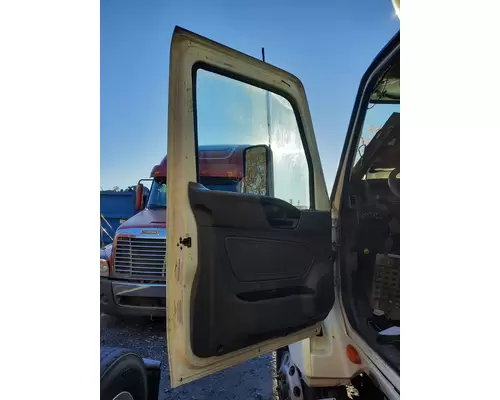 INTERNATIONAL LT 2017-2025 DOOR ASSEMBLY, FRONT