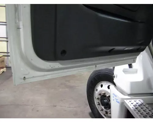 INTERNATIONAL LT 2017-2025 DOOR ASSEMBLY, FRONT