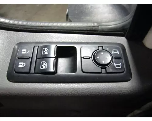 INTERNATIONAL LT 2017-2025 DOOR ASSEMBLY, FRONT