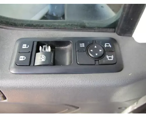 INTERNATIONAL LT 2017-2025 DOOR ASSEMBLY, FRONT
