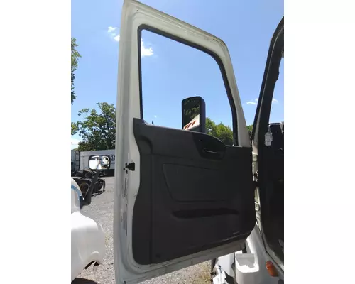 INTERNATIONAL LT 2017-2025 DOOR ASSEMBLY, FRONT
