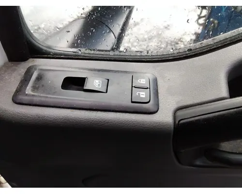 INTERNATIONAL LT 2017-2025 DOOR ASSEMBLY, FRONT