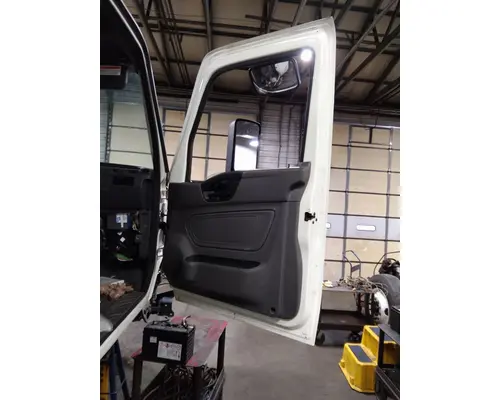 INTERNATIONAL LT 2017-2025 DOOR ASSEMBLY, FRONT