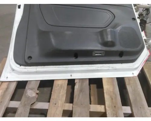 INTERNATIONAL LT 2017-2025 DOOR ASSEMBLY, FRONT
