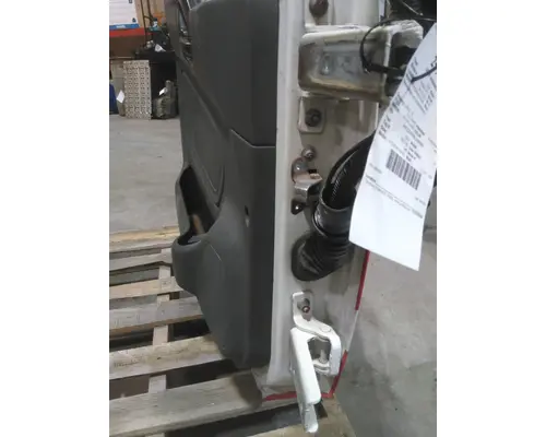 INTERNATIONAL LT 2017-2025 DOOR ASSEMBLY, FRONT