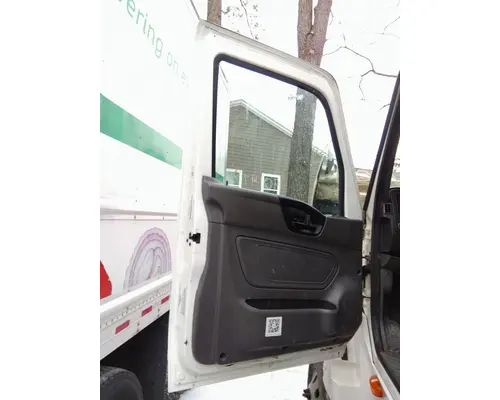 INTERNATIONAL LT 2017-2025 DOOR ASSEMBLY, FRONT