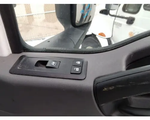 INTERNATIONAL LT 2017-2025 DOOR ASSEMBLY, FRONT